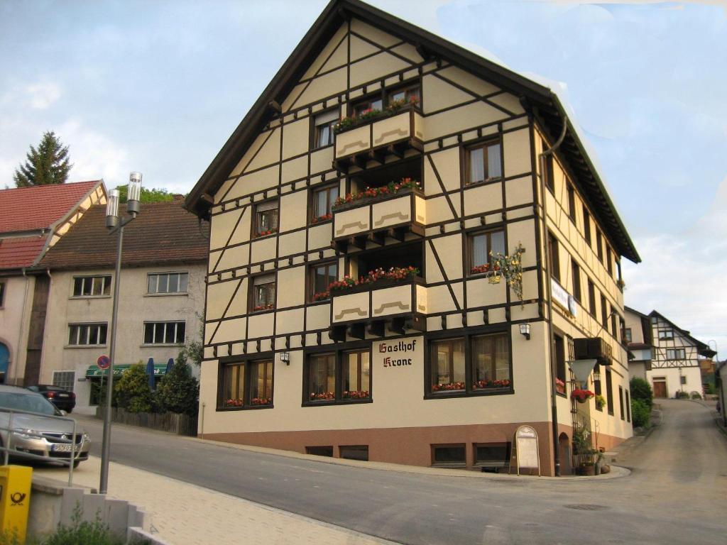Hotel Krone Stuehlingen - Das Tor Zum Suedschwarzwald Extérieur photo